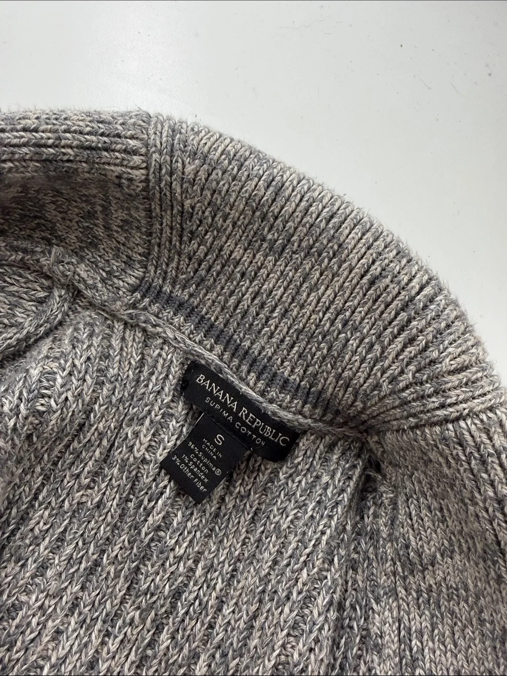Banana Republic open front